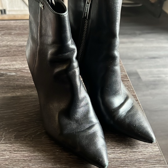 Michael Kors Boots - Picture 3 of 7